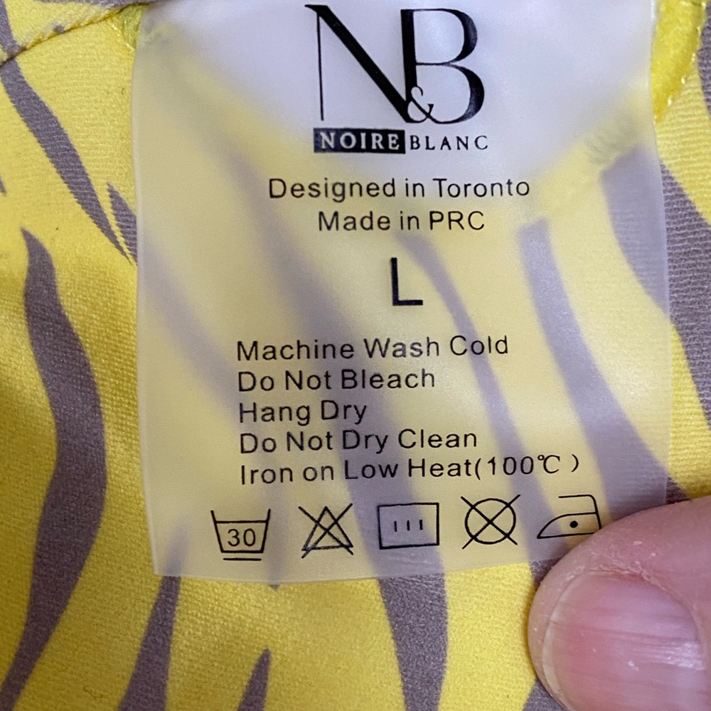 NB YELO/GRY Slip over Sports Bra, L *P1062 - Picture 5 of 5